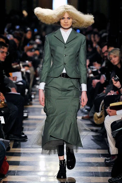 Look 5